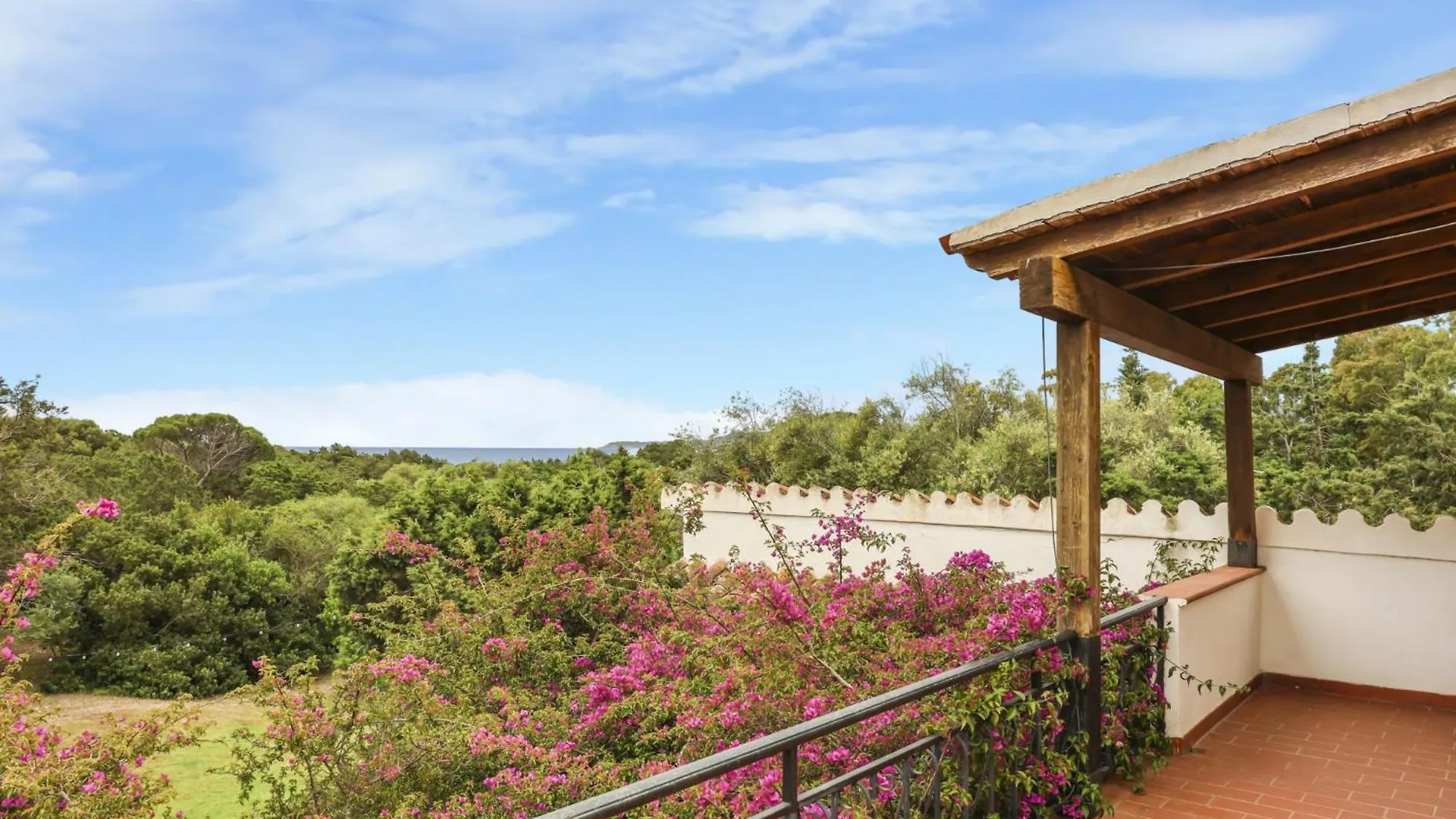 Beachfront Traditional Villa San Priamo 0*,  Ιταλία